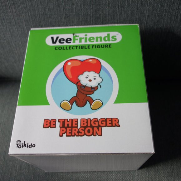 VeeFriends Collectible Be The Better Person Figure Created for Macy's - Picture 5 of 8